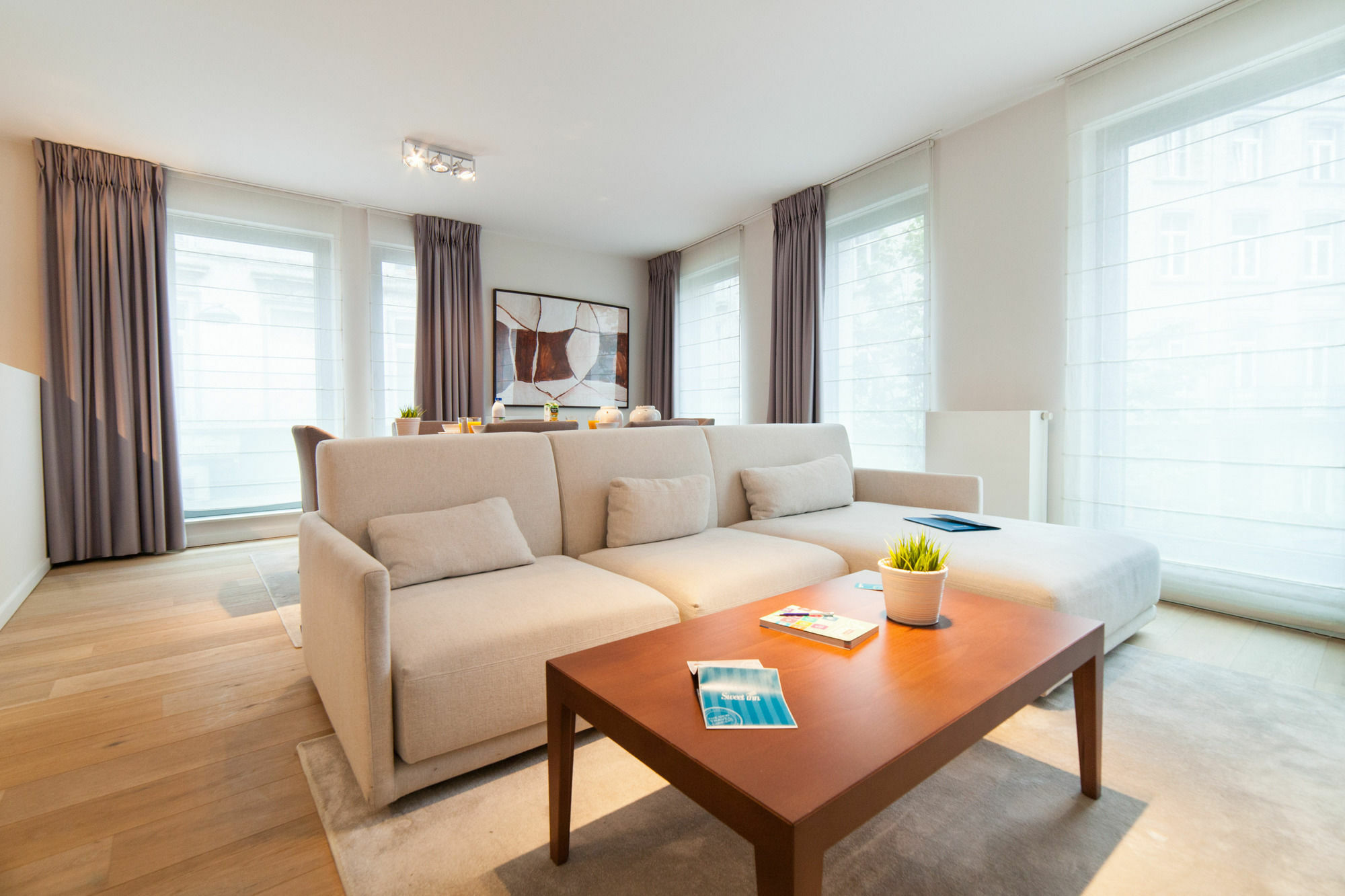 Sweet Inn Apartments - Major Rene Dubreucq Брюксел Екстериор снимка